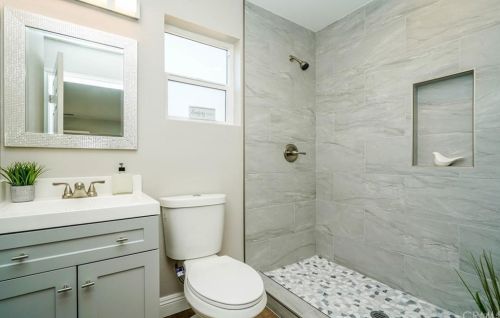 1906 Van Ness Ave, Santa Ana CA 92707-2638 exterior