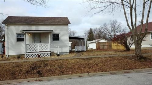 271 Fairfax St, Boulder, IL 62231-1903