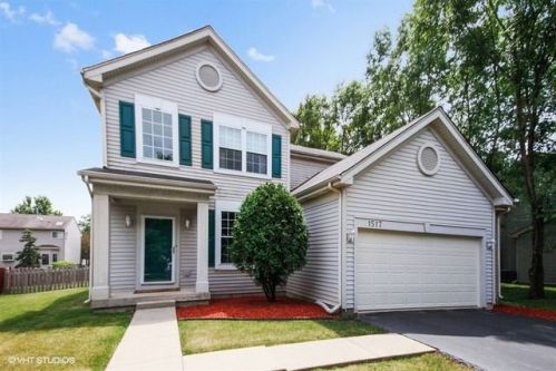 1517 Schafer Ave, Lemont, IL 60490-3222