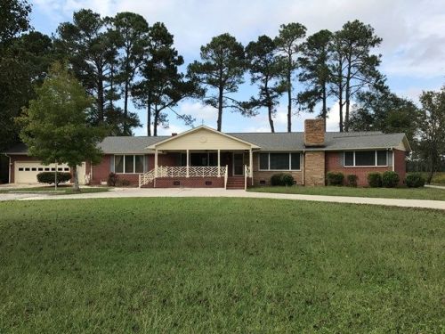 605 Wards Bridge Rd, Bowdens, NC 28398-2216