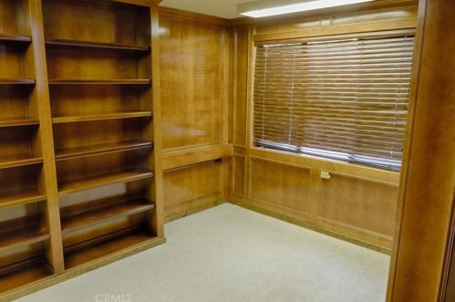 1628 La Loma Dr, Santa Ana CA 92705-3078 exterior