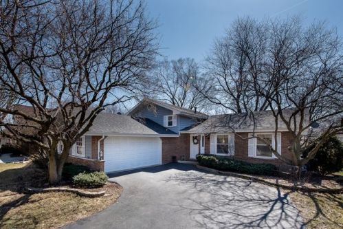 1508 77th St, Naperville, IL 60565-1796