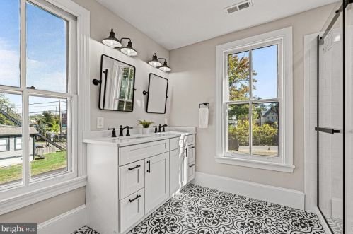 115 Washington Ave, Tavistock NJ  08033-3320 exterior