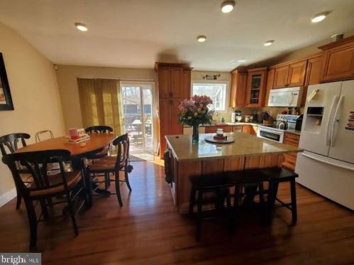 39 Kent St, Browns Mills, NJ 08015-1225