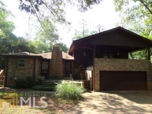 10 Dogwood Ln, Stockbridge, GA 30281-2536