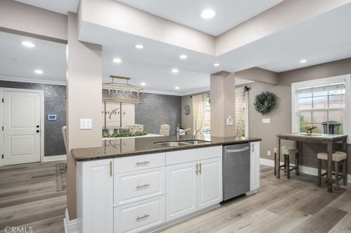 2405 Avalon Ave, Santa Ana CA 92705-7903 exterior