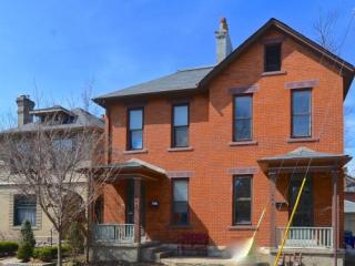 943 Highland St, Columbus, OH 43201-3419