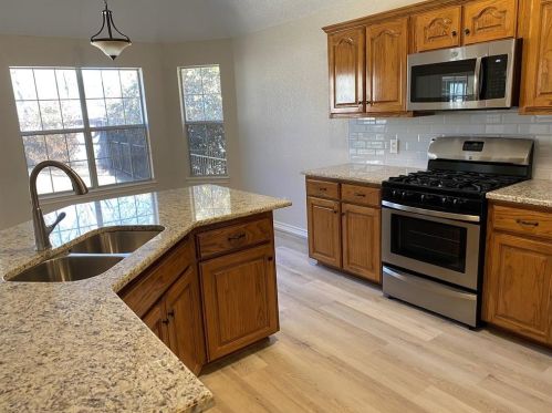 104 Melissa Ct, Georgetown, TX 78628-2769
