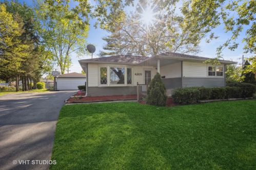 4205 Peacock Ct, Rolling Meadows, IL 60008-2544