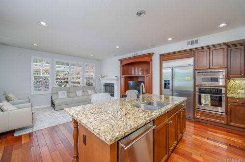 30 Juneberry, Irvine CA  92606-4503 exterior