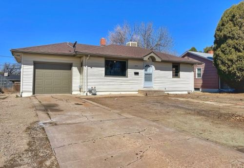2823 Withers Ave, Pueblo, CO 81003-1339