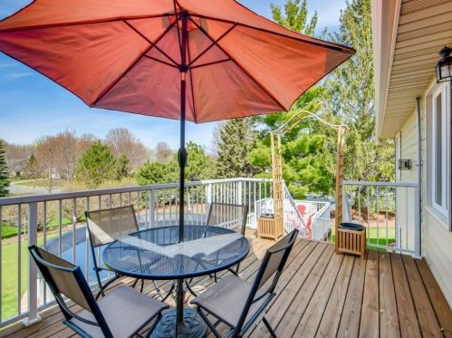 3231 Black Oak Dr, Saint Paul MN  55121-2334 exterior