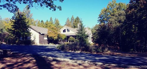 20860 Pinehurst Ln, Cape Horn, CA 95713-9213