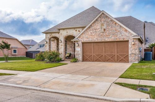 9220 Shoveler Trl, Fort Worth TX  76118-7793 exterior