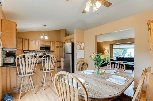 1980 Heath Ave, Saint Paul MN  55128-5206 exterior