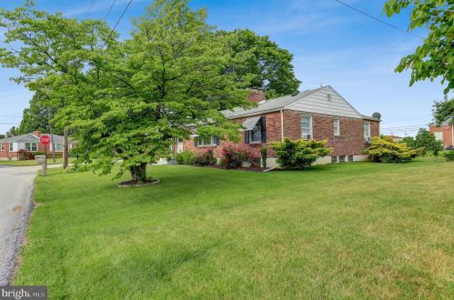 2602 Meadowbrook Blvd, York, PA 17406-3041