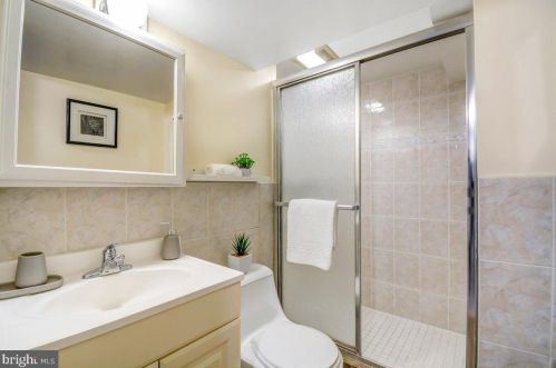 11929 Centerhill St, Silver Spring MD 20902-1155 exterior