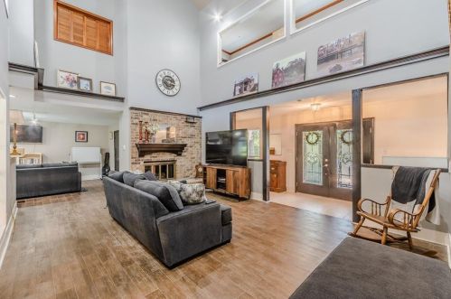 14 Summit Pl, Cedar Hill, TX 75104-6400