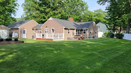 492 Woodlawn Ridge Rd, Allenstown, NH 03275-3135