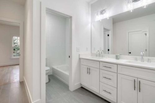 2698 Archway Dr, Atlanta GA  30341-4835 exterior