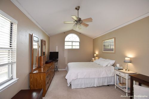 1304 Coldspring Rd, Carol Stream IL  60188-2989 exterior