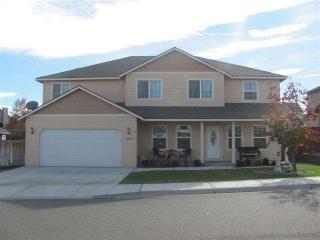 1807 31st Ave, Kennewick, WA 99337-2892