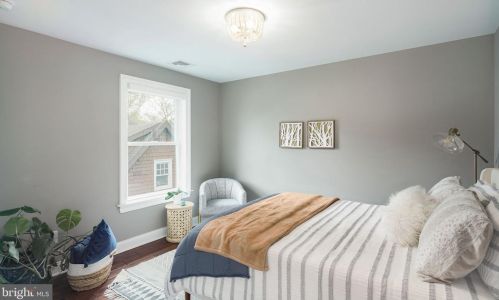 308 Linden Ave, Tavistock NJ 08033-2519 exterior