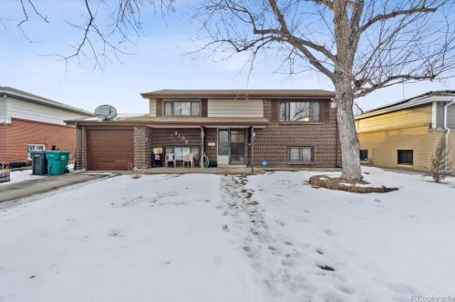 3103 Zion St, Aurora CO  80011-2207 exterior