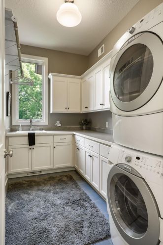 2165 Charlton Rd, Saint Paul MN  55118-4738 exterior
