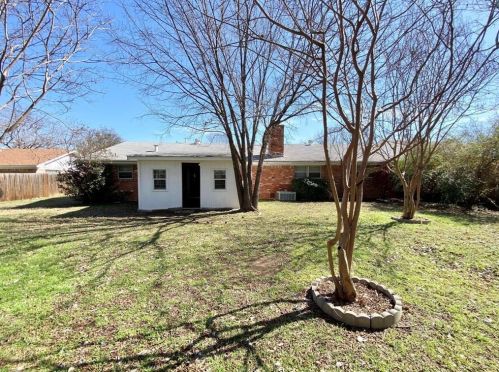 4909 Katherine Dr, Fort Worth TX  exterior