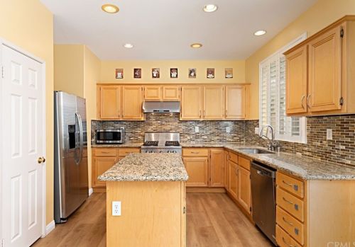 14 Brookhollow, Irvine CA  92602-0788 exterior