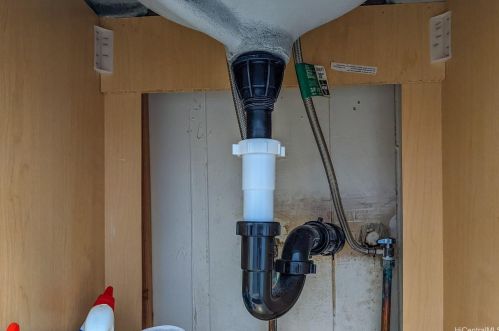 729 Ekela Ave, Honolulu HI 96816-1191 exterior