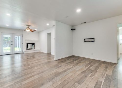 1739 Gross Rd, Dallas TX  75228-4320 exterior