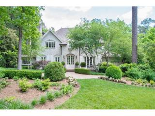 4295 Club Dr, Atlanta, GA 30319-1156
