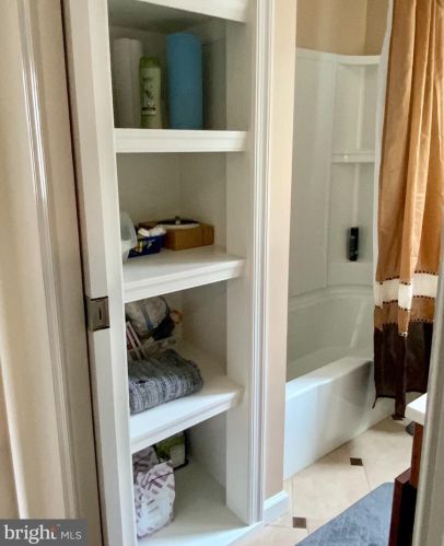 170 Upper Fry Rd, Trenton NJ 08628-2728 exterior