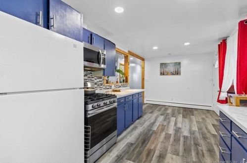 180 Dorothy Dr, Torrington CT  06790-4211 exterior
