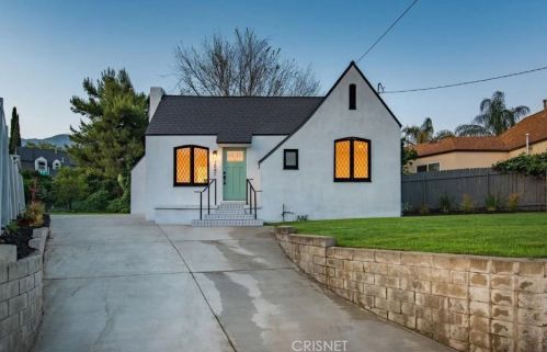 3047 Prospect Ave, Glendale CA  91214-3425 exterior