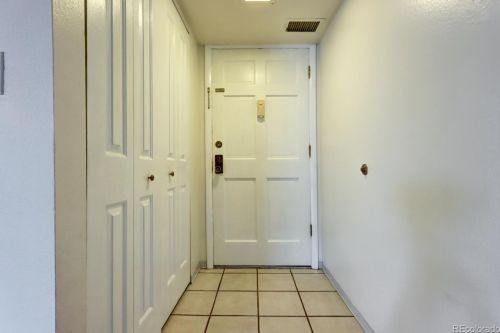 7277 Xenia Cir, Englewood, CO 80112-1959