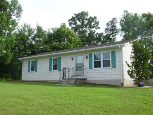 4083 L P Bailey Memorial Hwy, Halifax VA  24558-2884 exterior