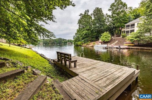 15 Bonita Rd, Bybee, VA 22963-2434