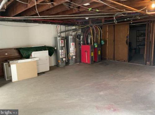 6312 10th St, Philadelphia PA 19141-3804 exterior