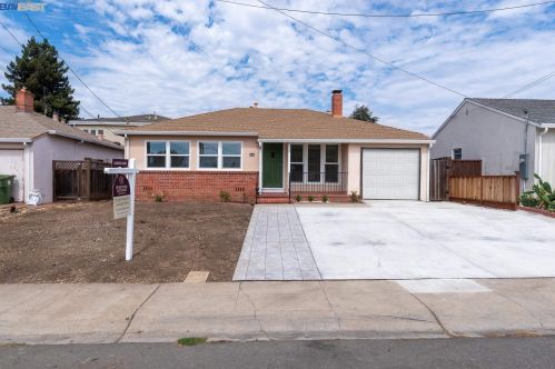 4208 Mabel Ave, Hayward, CA 94546-3547