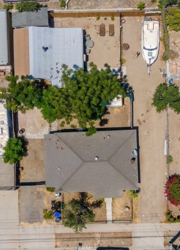 154 Lilac Ave, Rialto, CA 92376-5733