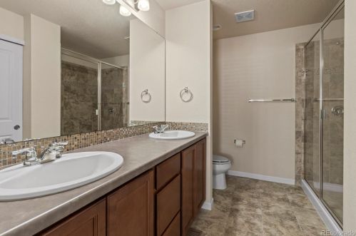 1824 Buchanan Cir, Aurora CO 80018-6019 exterior