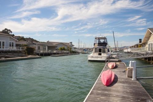 11 Saint Lucia Pl, Tiburon, CA 94920-1027