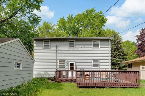 385 3rd Ave, Saint Paul MN  55112-7844 exterior