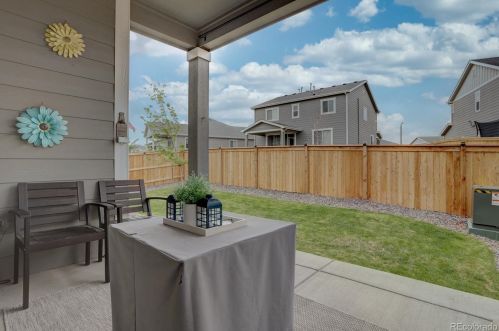 27904 9 Dr, Aurora CO 80018 exterior