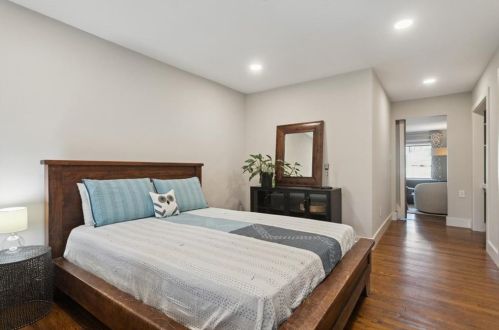 1615 Fama Dr, Atlanta GA  30329-3311 exterior