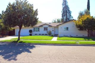 1019 Ashcroft Ave, Fresno, CA 93705-1411
