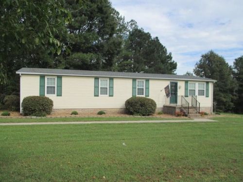 912 Chapel Rd, Kenbridge, VA 23944-7029